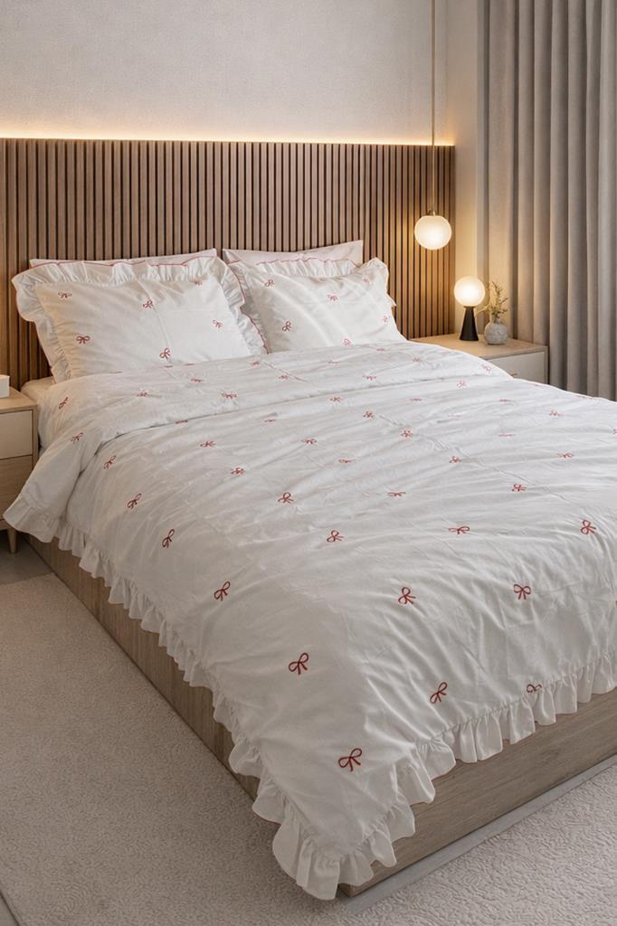 Bow Nakışlı 6 Parça Nevresim Takımı Kırmızı - 1