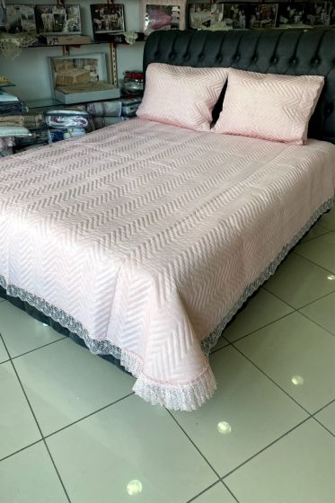 Carilla Kapitoneli Fransız Güpürlü Yatak Örtüsü Pudra - Çeyiz Diyarı