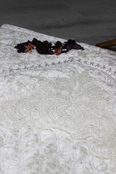 Çeyiz Diyarı Fransız Güpürlü Lisa Kadife Seccade Krem Krem - Çeyiz Diyarı (1)