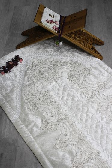 Çeyiz Diyarı Fransız Güpürlü Lisa Kadife Seccade Krem Silver - Çeyiz Diyarı (1)