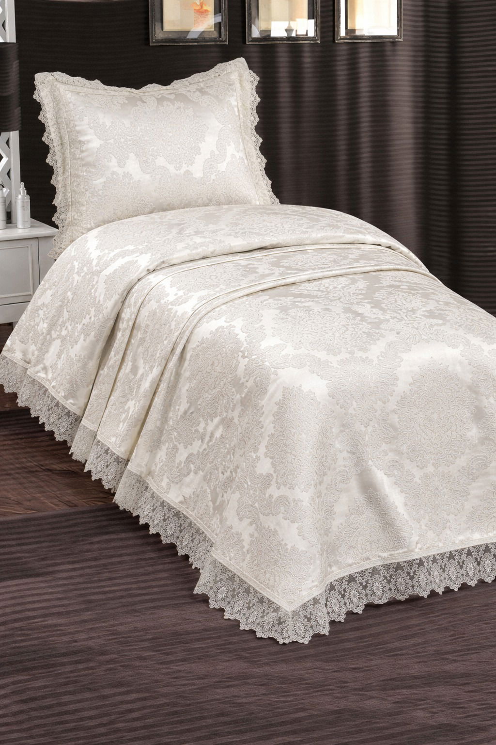 Çeyiz Diyarı Fransız Güpürlü Lunox Tek Kişilik Yatak Örtüsü Krem - 1