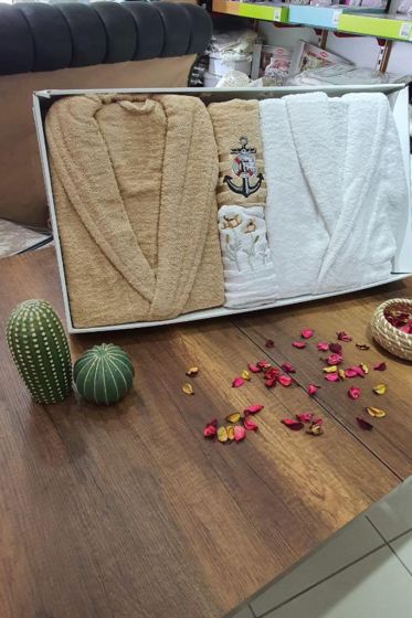 Çeyizlik Aile Bornoz Seti 4 Parça Cappucino Beyaz - Çeyiz Diyarı