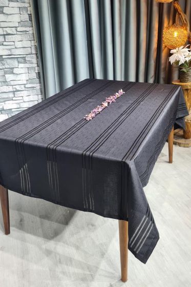 Corvver Dertsiz Masa Örtüsü 155x220 Siyah - Çeyiz Diyarı
