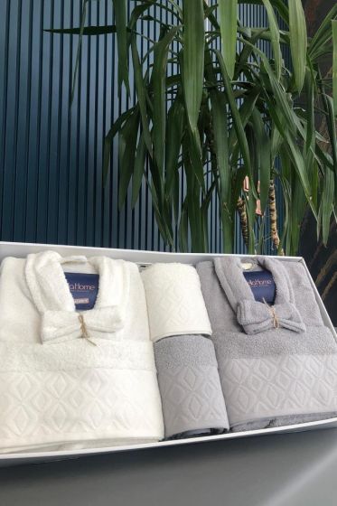 Diamond Jakarlı 10 Parça Aile Bornoz Takımı Krem Gri - Çeyiz Diyarı