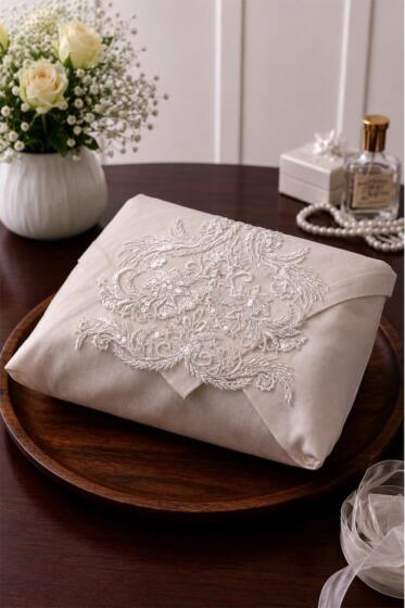Dilan Saten Lüks Nişan Bohçası 90x90 cm Krem - Çeyiz Diyarı