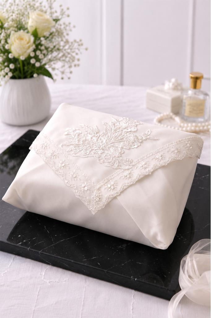 Dilay Saten Lüks Nişan Bohçası 90x90 cm Krem - 1