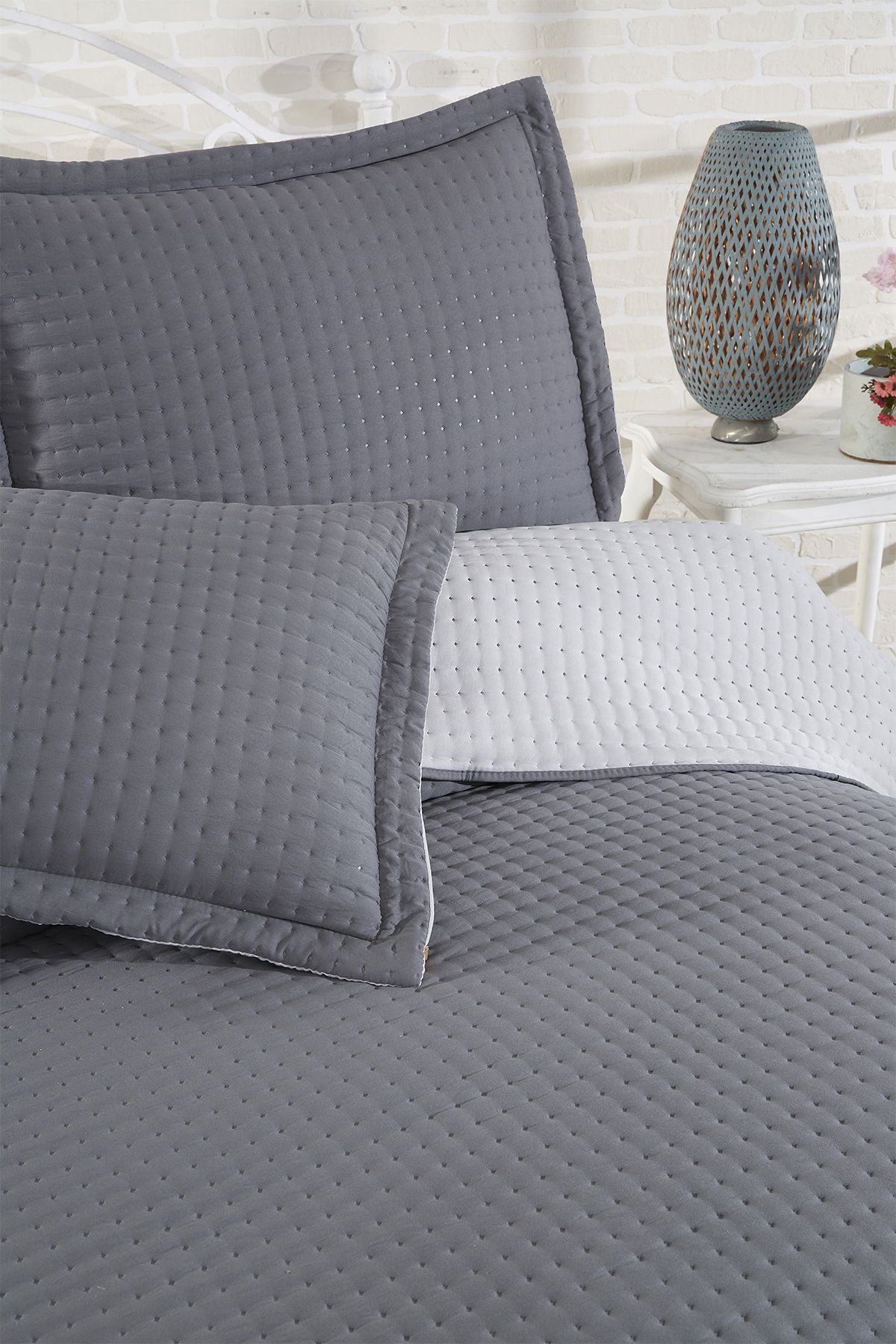 Elisa Dolgulu Çift Taraflı Çift Kişilik 240x260 Cm Yatak Örtüsü Antrasit - 4