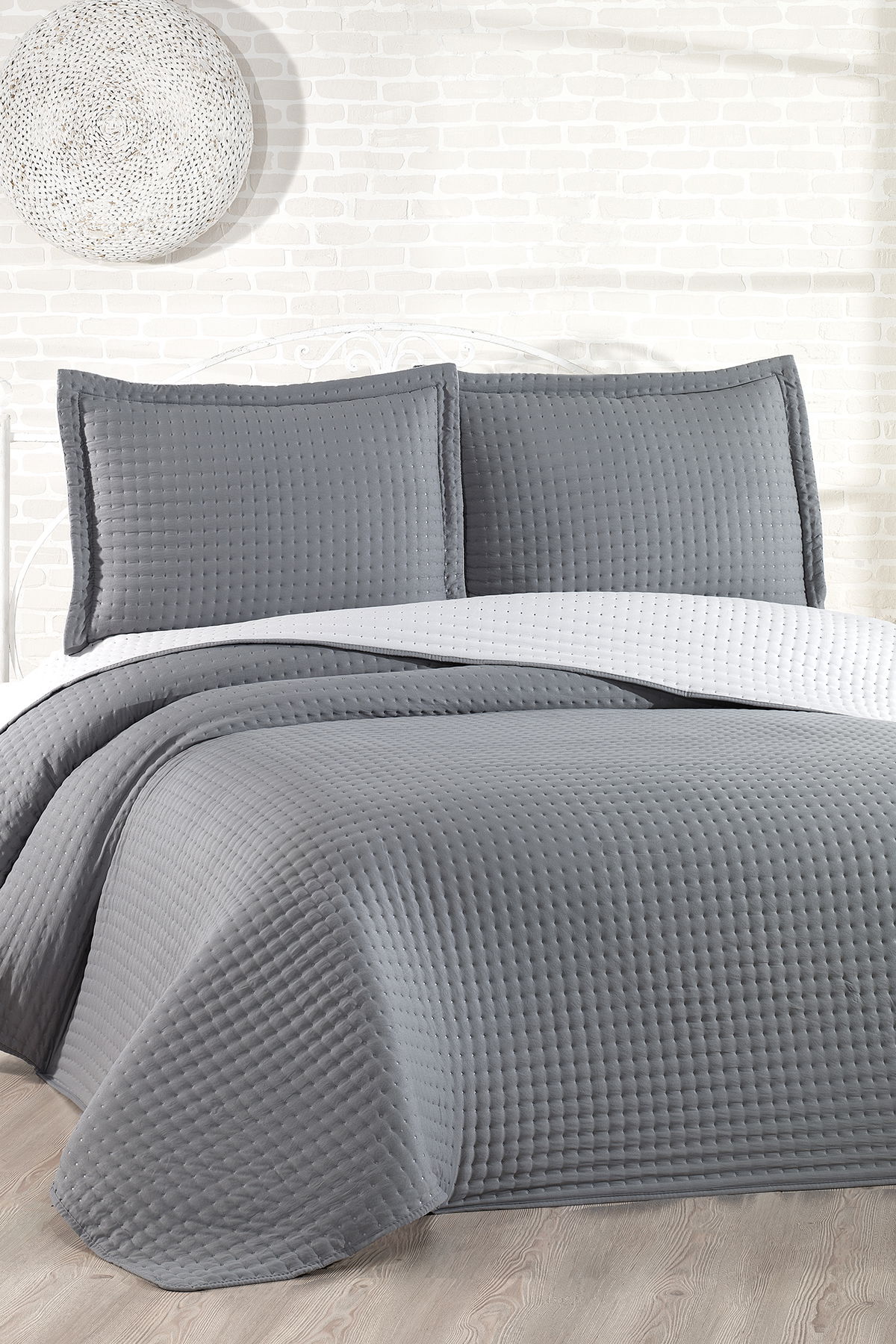 Elisa Dolgulu Çift Taraflı Çift Kişilik 240x260 Cm Yatak Örtüsü Antrasit - 1