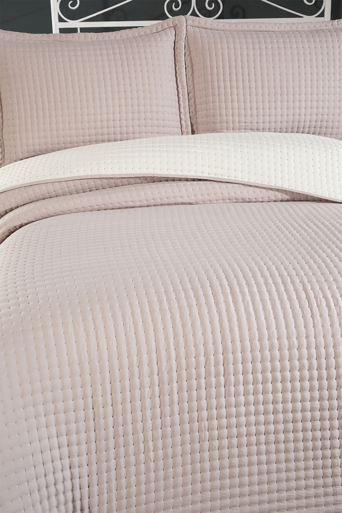 Elisa Dolgulu Çift Taraflı Çift Kişilik 240x260 Cm Yatak Örtüsü Pudra - 5