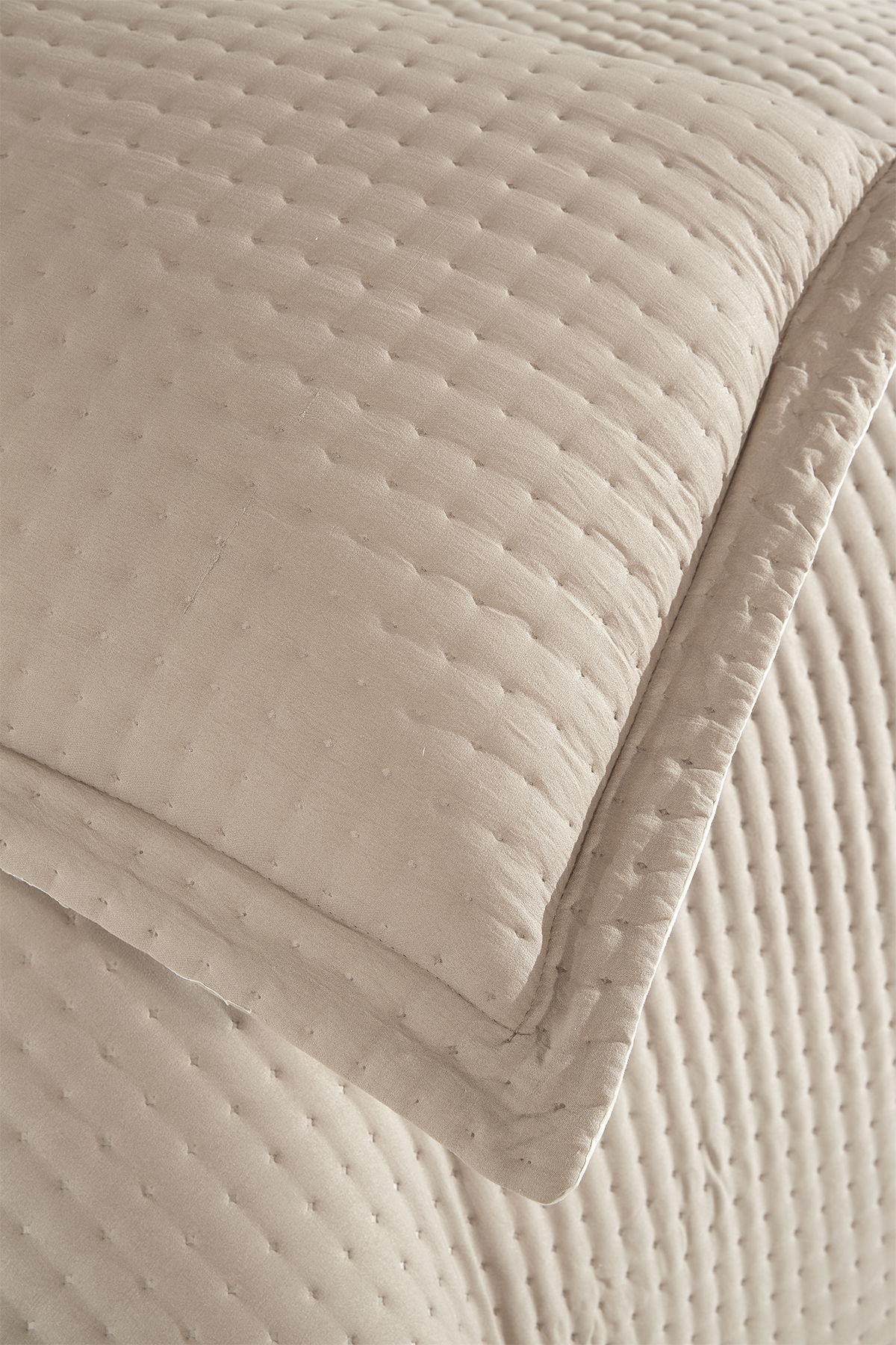 Elisa Dolgulu Çift Taraflı Tek Kişilik 180x240 Cm Yatak Örtüsü Bej - 4