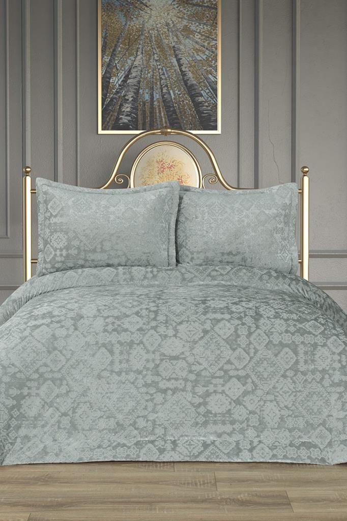 Emila Elyaf Dolgulu Çift Kişilik 250x255 Cm Yatak Örtüsü Adaçayı - 1