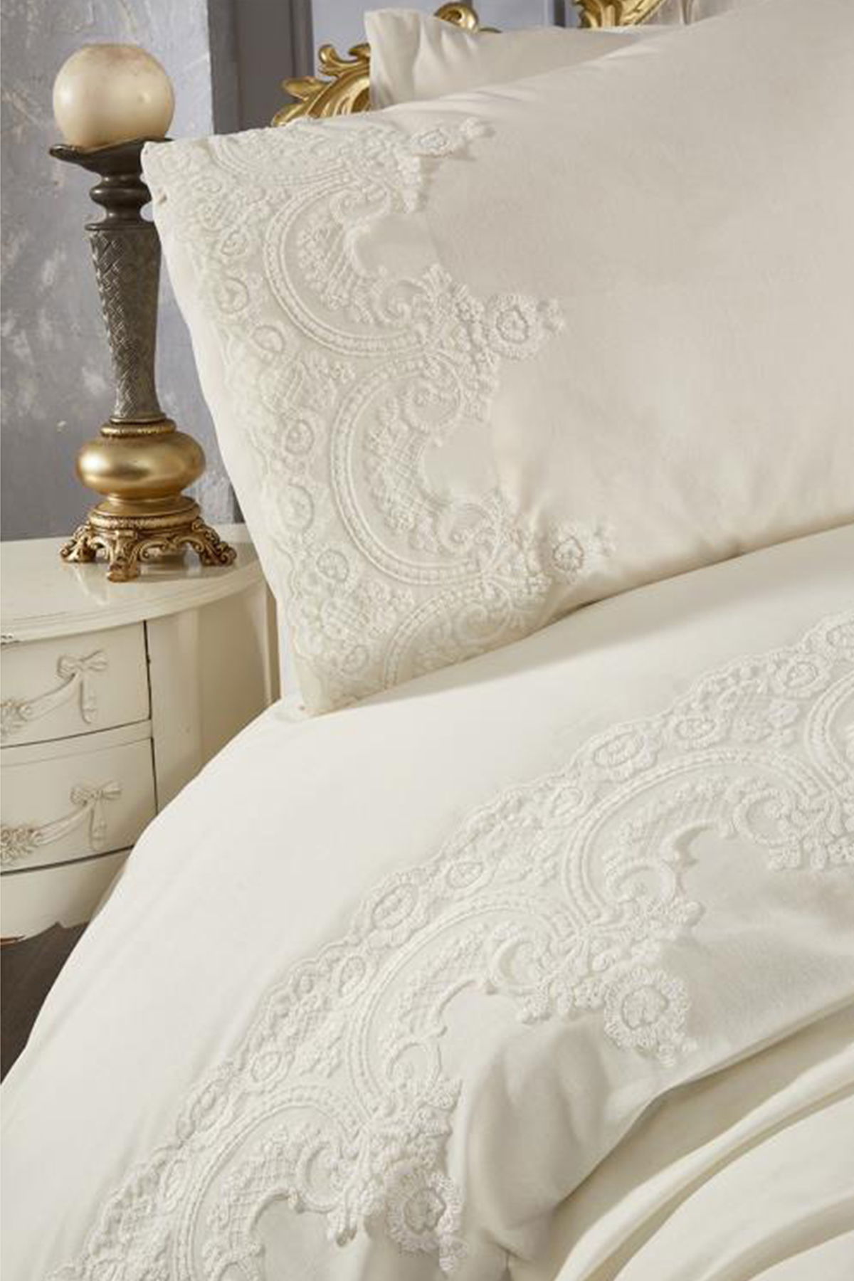 Fransız Güpürlü Sultans Nevresim Takımı Krem - 7