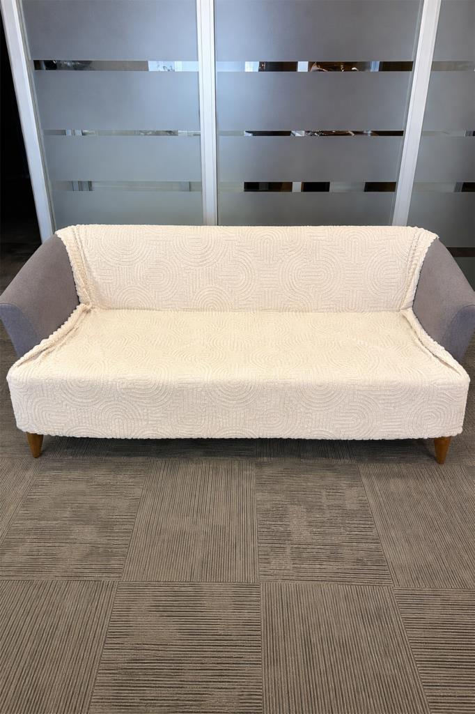 Geometrik Tavşan Tüyü Kaymaz Tabanlı Koltuk Örtüsü 170x215 Cm Açık Bej - 1