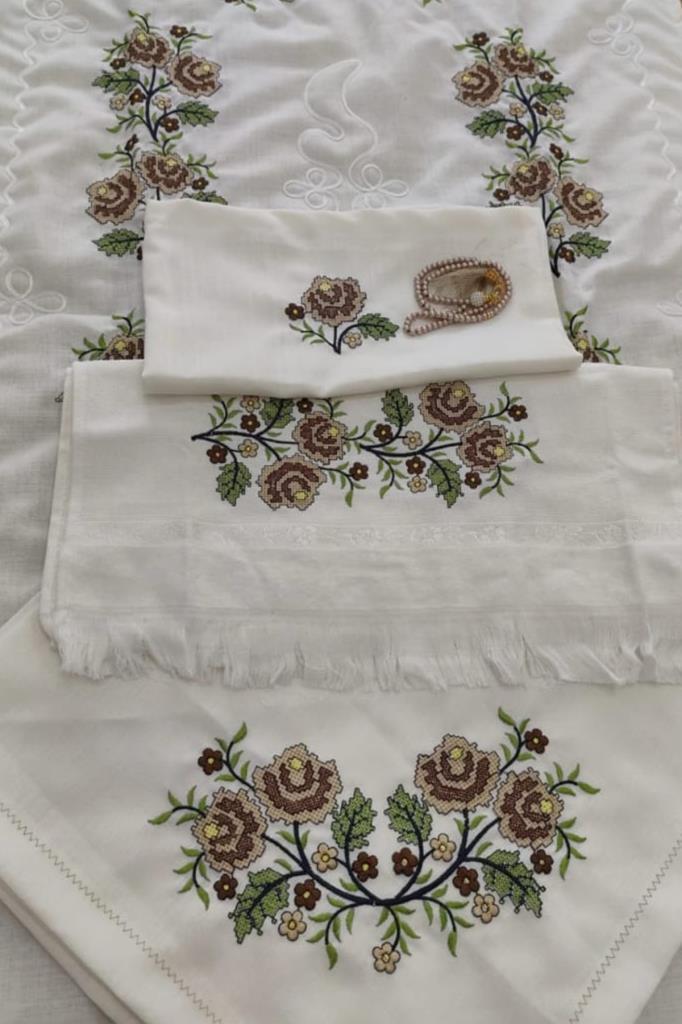 Kanaviçe İşlemeli Bohça Seti Çiçek Kahve - 1