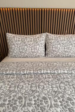 Liva 3 Parça Çift Kişilik Yatak Örtüsü 235x245 cm Gri - 2