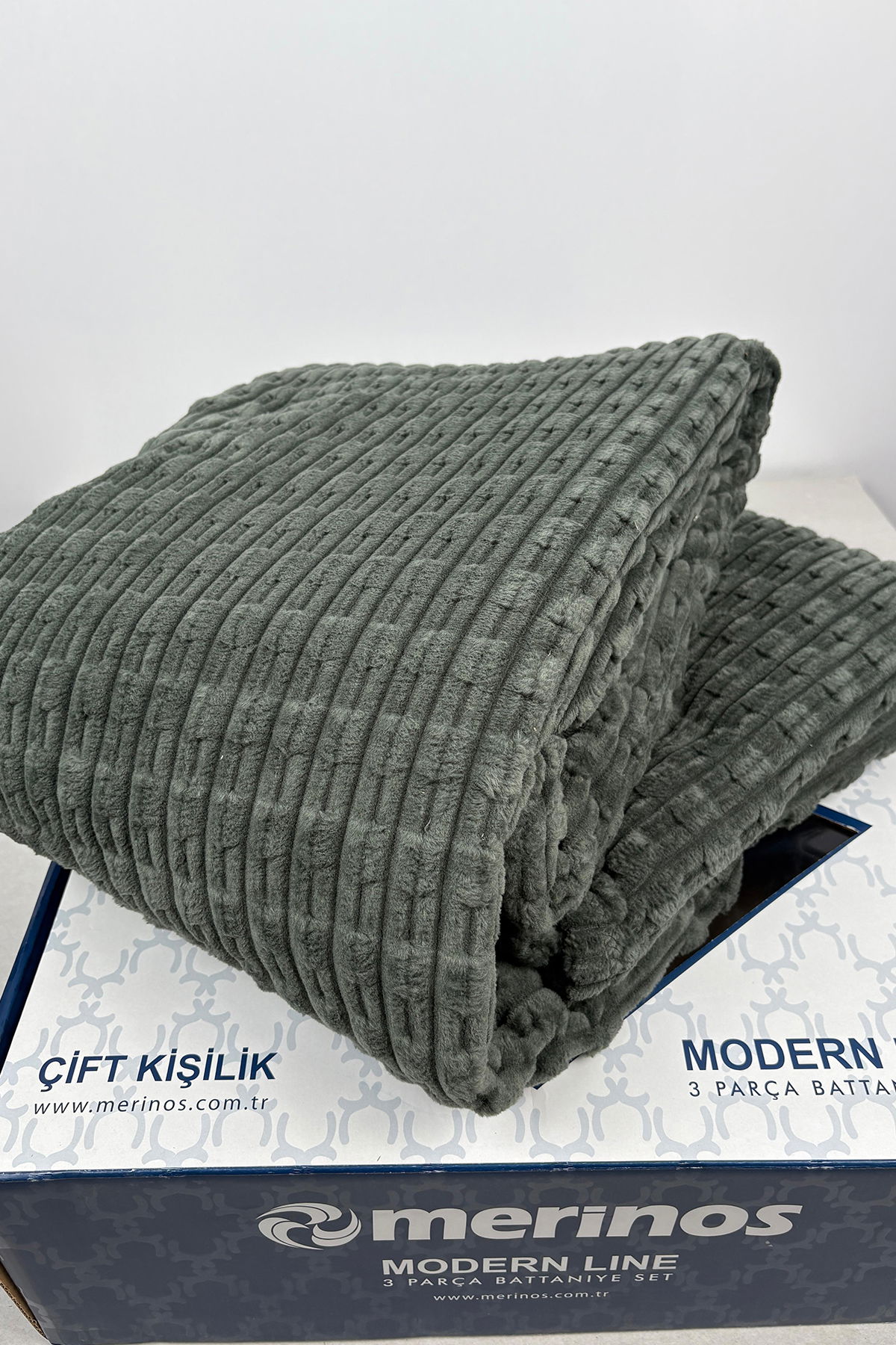 Merinos Twist Çift Kişilik Battaniye Seti Antrasit - 2