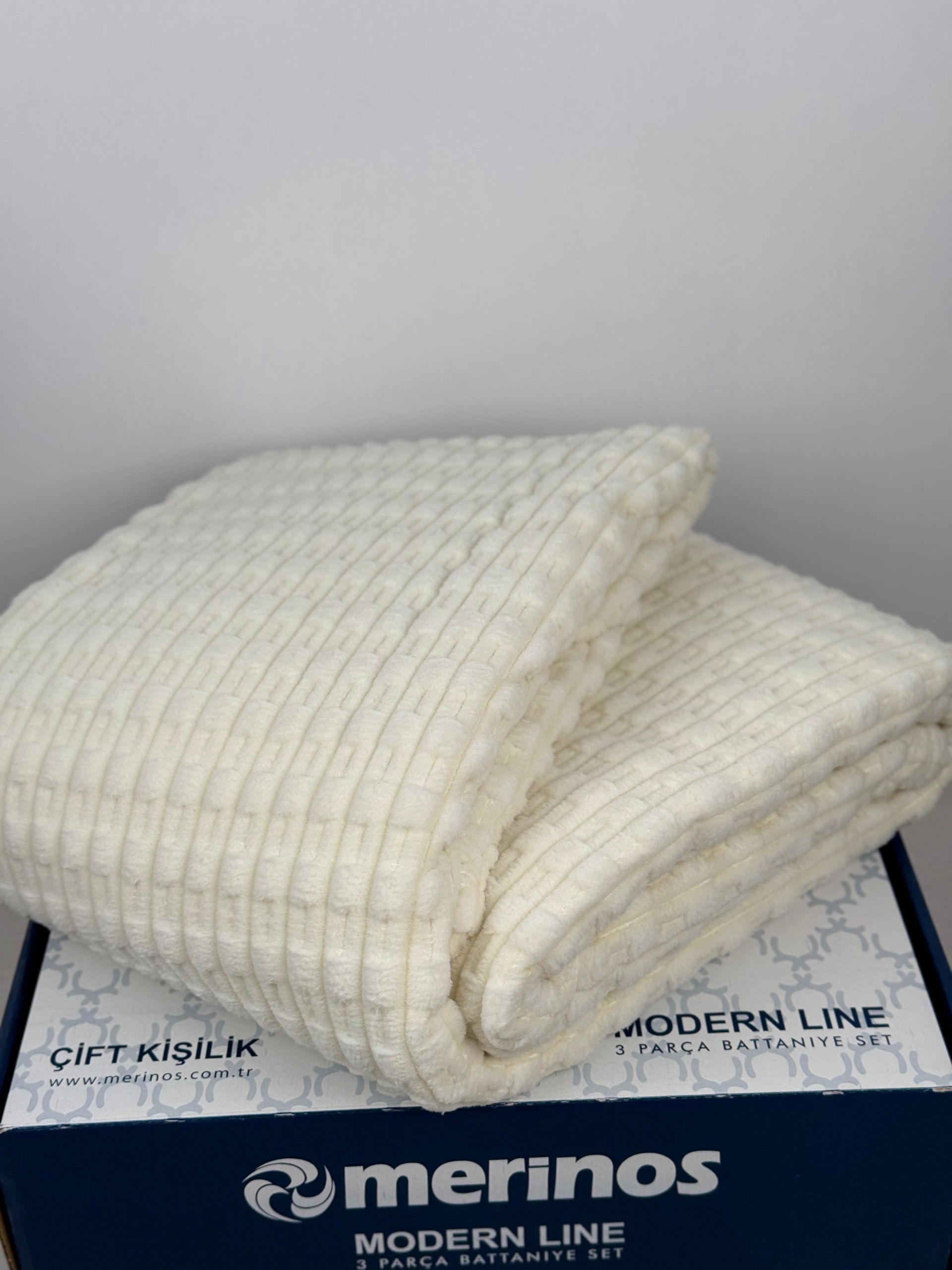 Merinos Twist Çift Kişilik Battaniye Seti Krem - 2