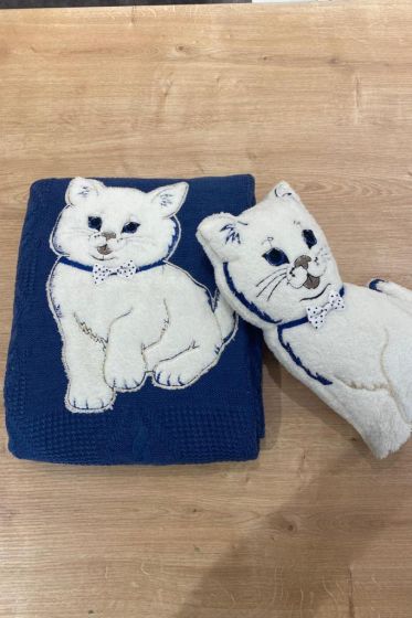 Oyuncak Hediyeli Bebek Triko Battaniye 90x90 Cm Lacivert - Çeyiz Diyarı