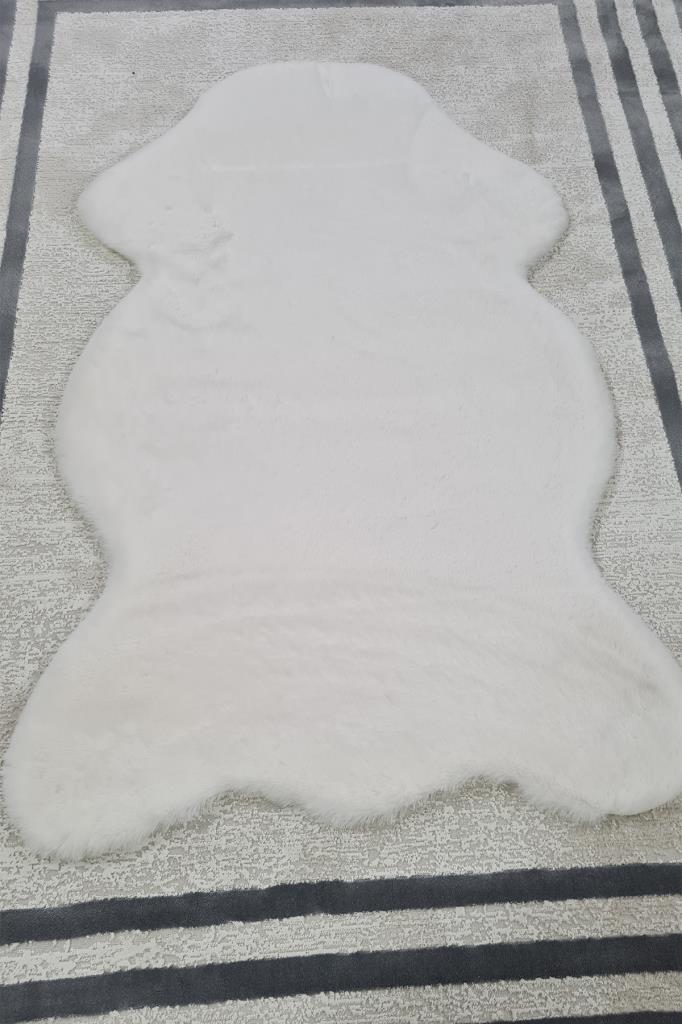 Rabbit Postu Tüylü Kaydırmaz Halı 80x150 Cm Beyaz - 3