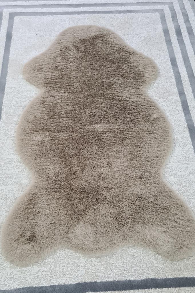 Rabbit Postu Tüylü Kaydırmaz Halı 80x150 Cm Kahverengi - 3