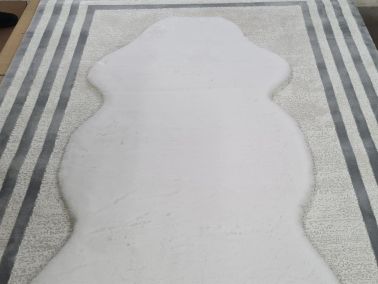 Rabbit Postu Tüylü Kaydırmaz Halı 80x150 Cm Krem - 1