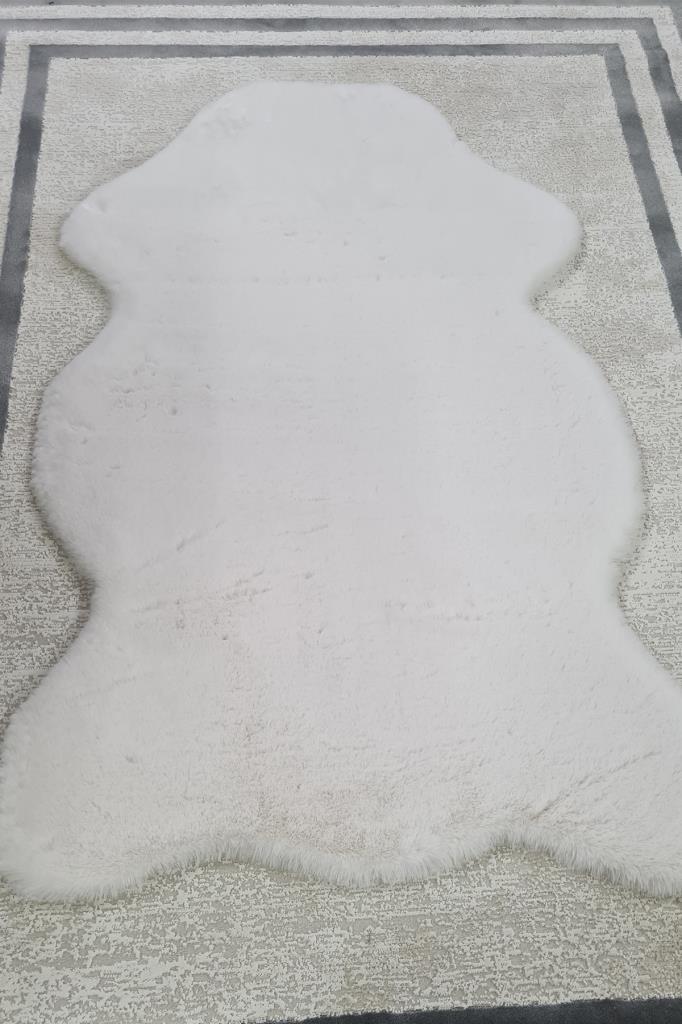 Rabbit Postu Tüylü Kaydırmaz Halı 80x150 Cm Krem - 3