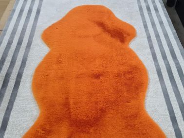 Rabbit Postu Tüylü Kaydırmaz Halı 80x150 Cm Turuncu - 1