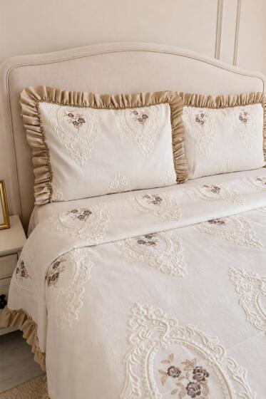Ruffle Gardenlove Nakışlı Şönil 3 Parça Çift Kişilik Yatak Örtüsü Bej - Çeyiz Diyarı (1)