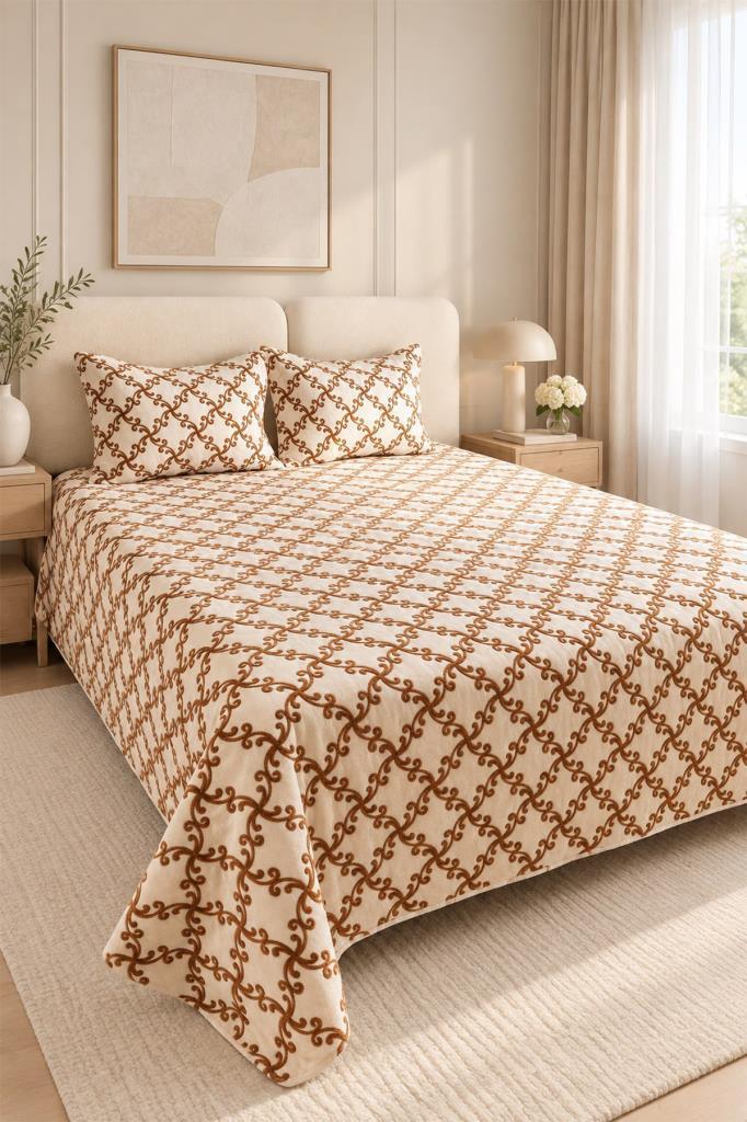 Rüzgargülü Kadife 250x250 cm Çift Kişilik Yatak Örtüsü Krem - Bej - 1