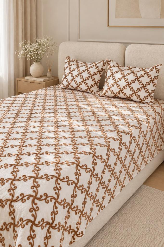 Rüzgargülü Kadife 250x250 cm Çift Kişilik Yatak Örtüsü Krem - Bej - 2