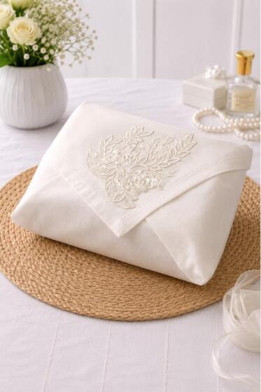 Seval Saten Lüks Nişan Bohçası 90x90 cm Krem - Çeyiz Diyarı