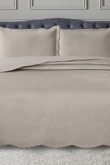 Silvia Çift Kişilik Lüks Kadife Yatak Örtüsü Bej - Çeyiz Diyarı