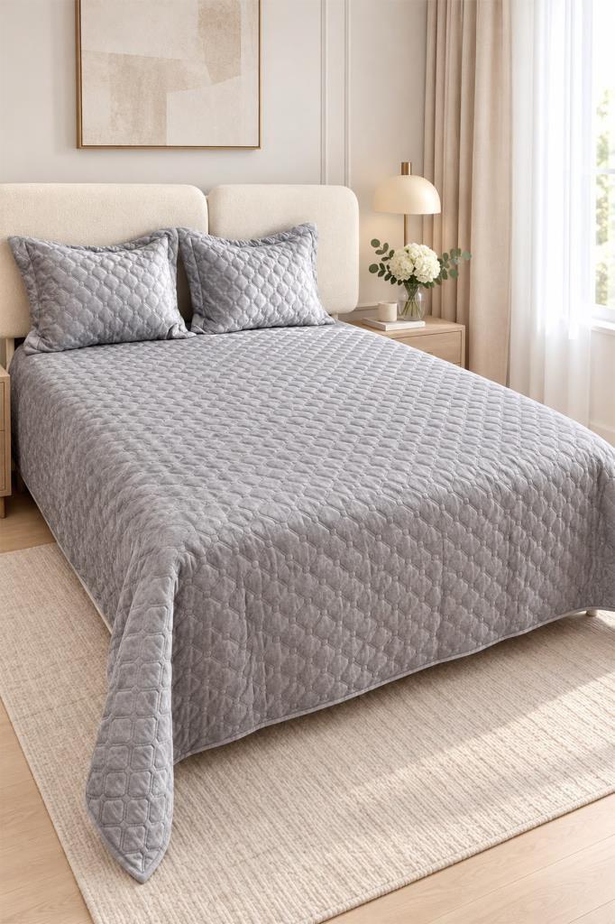 Simay Kadife 250x250 cm Çift Kişilik Yatak Örtüsü Gri - 1