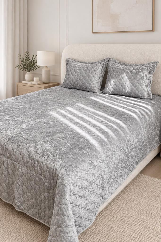 Simay Kadife 250x250 cm Çift Kişilik Yatak Örtüsü Gri - 4