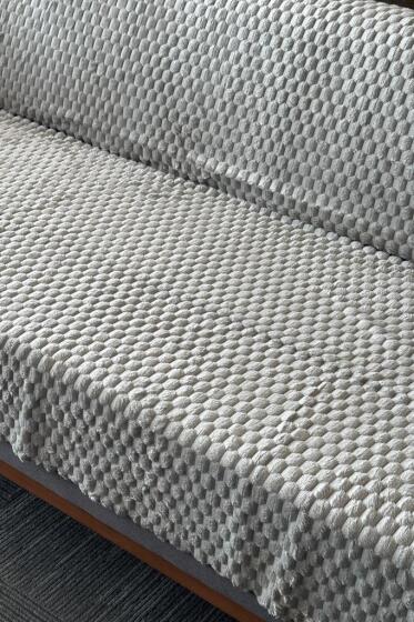 Sofa Cover Pelüş Kaymaz Tabanlı Koltuk Örtüsü 170x215 Cm Gri - Çeyiz Diyarı