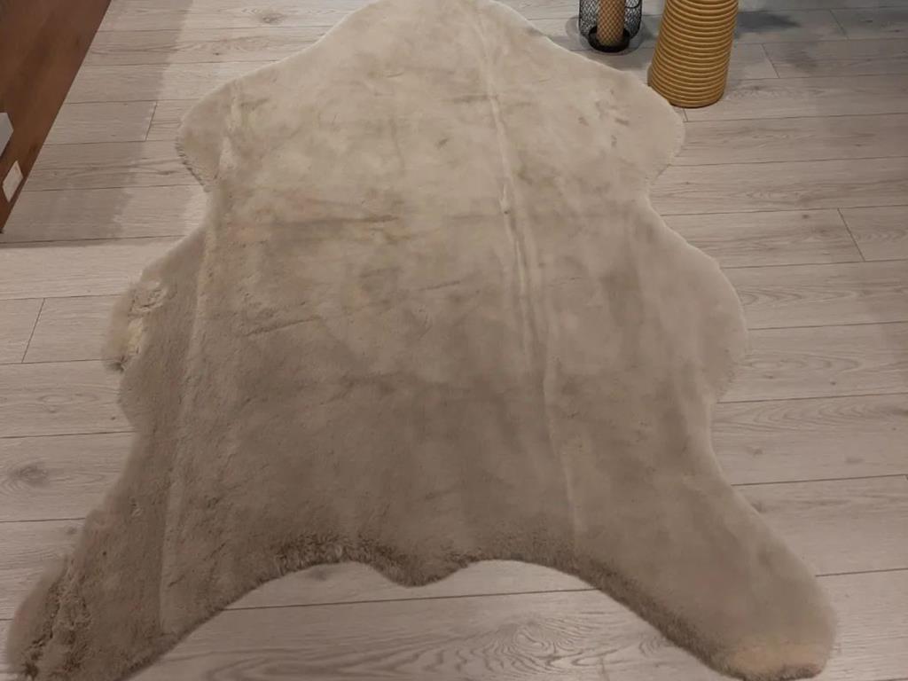 Tavşan Postu Dolgun Tüylü Kaydırmaz Halı 90x150 Cm Vizon - 1