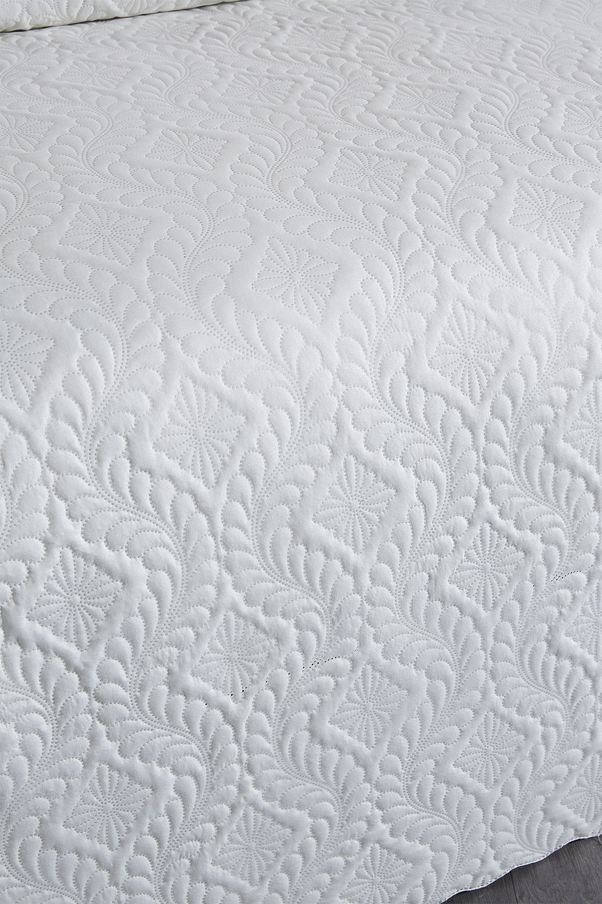 Ultrasonik Kapitoneli Elite Çift Kişilik Yatak Örtüsü Krem - 6