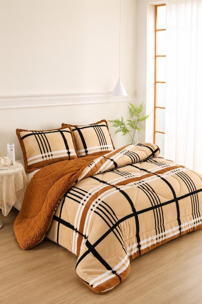 Valerya Desenli Peluş Çift Kişilik Comforter Set - 1