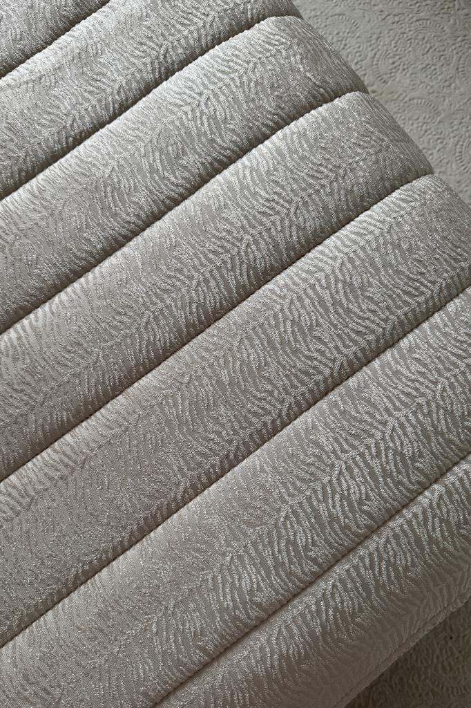 Velmira Jakarlı Kadife Elyaf Dolgulu Yatak Örtüsü 240x240 cm Bej - 4