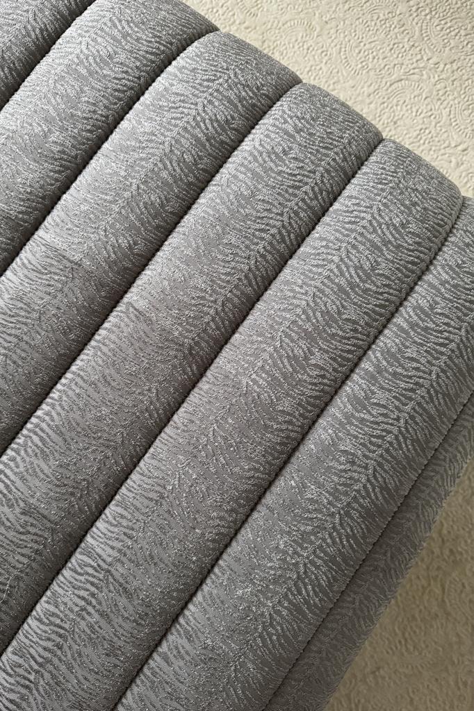 Velmira Jakarlı Kadife Elyaf Dolgulu Yatak Örtüsü 240x240 cm Gri - 4