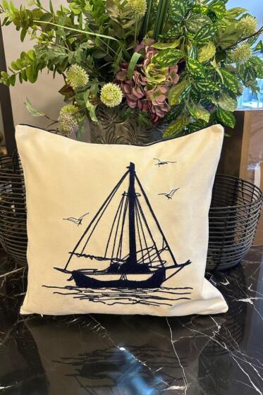 Yelkenli Lüx Nakışlı Keten Kırlent Kılıfı 45x45 cm - Çeyiz Diyarı