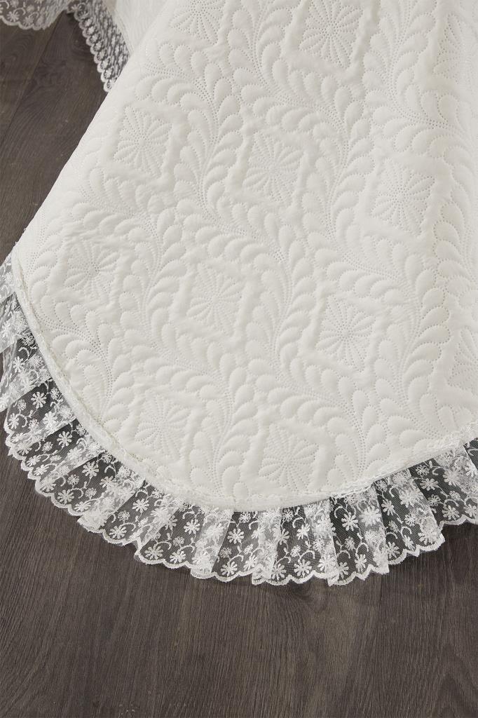 Zoya Dantelli Kapitoneli Ultrasonik Çift Kişilik Yatak Örtüsü Krem - 3