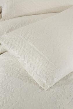 Zoya Dantelli Kapitoneli Ultrasonik Çift Kişilik Yatak Örtüsü Krem - 4